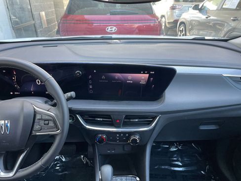 Used 2025 Buick Encore GX Preferred image 18