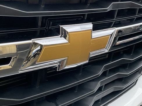 Used 2025 Chevrolet Silverado 3500 LT w/ Convenience Package image 6