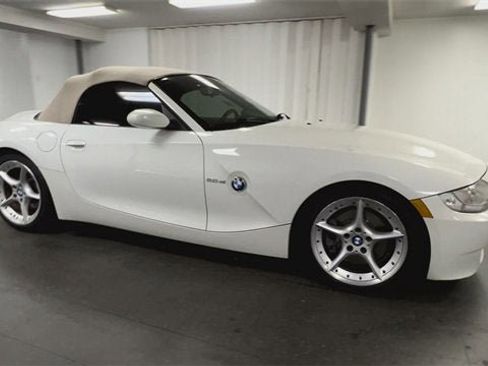 Used 2007 BMW Z4 3.0si image 2