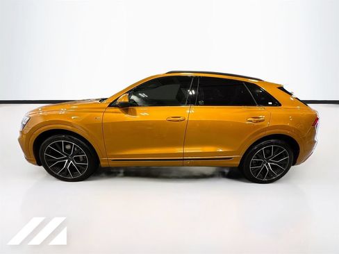Used 2019 Audi Q8 Prestige w/ Luxury Package AWD/4WD image 8