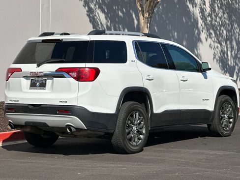 Used 2018 GMC Acadia SLT image 4