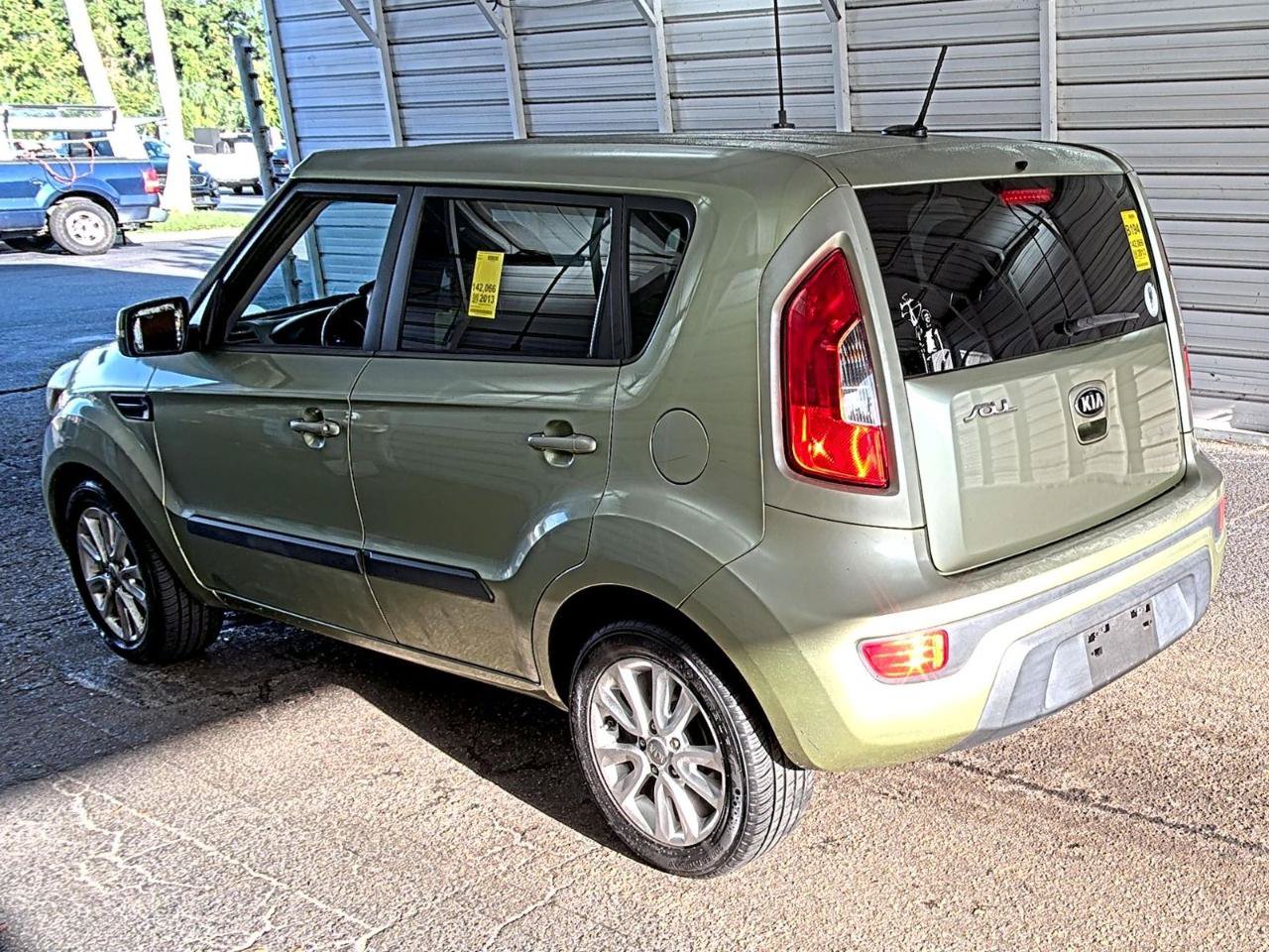 Used 2013 Kia Soul + FWD image 5