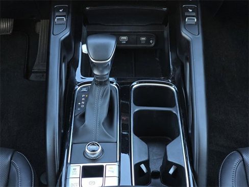 Certified 2025 Kia Telluride S image 26