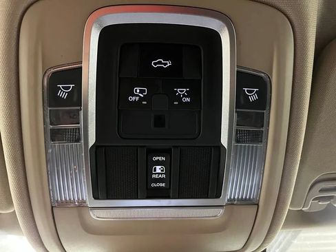 Used 2021 RAM 1500 Laramie AWD/4WD image 22