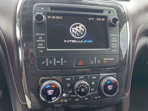 Used 2015 Buick Enclave Leather image 9