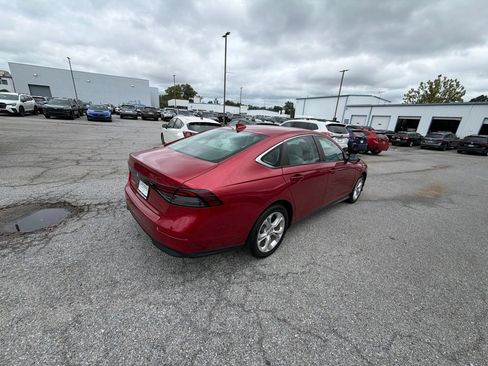 Used 2023 Honda Accord LX image 6