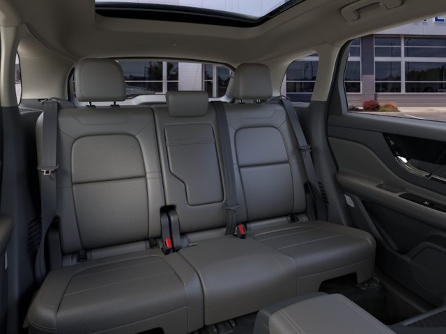 New 2025 Lincoln Corsair Grand Touring w/ Equipment Group 302A AWD/4WD image 11