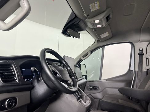 Used 2023 Ford Transit 350 XLT image 22
