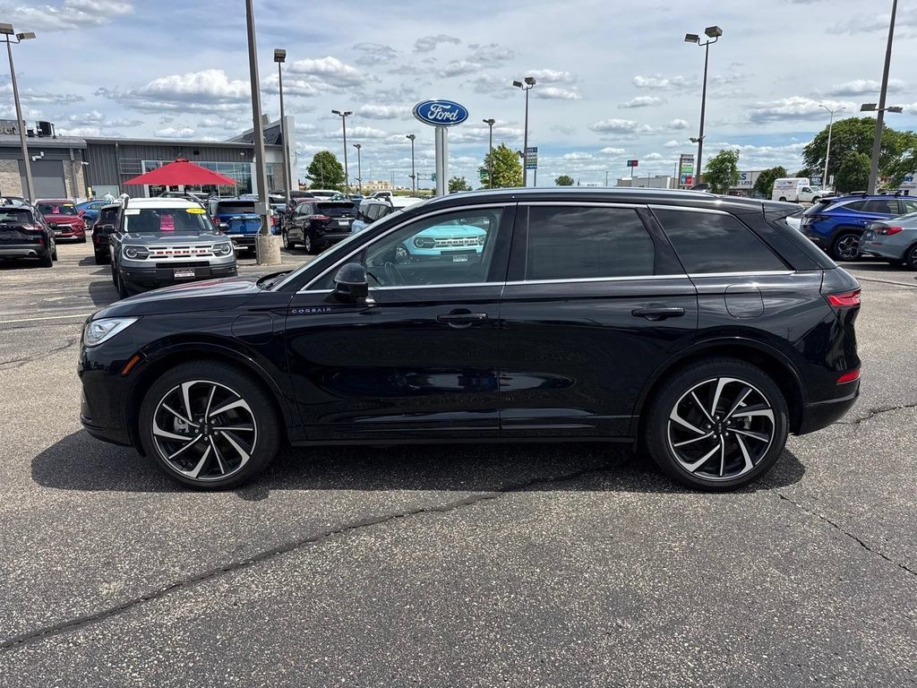 Certified 2024 Lincoln Corsair Grand Touring w/ Equipment Group 301A AWD/4WD image 3