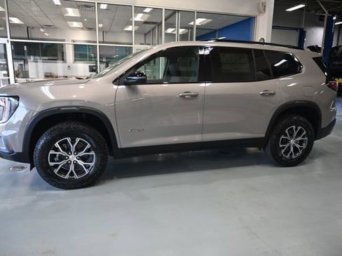 New 2026 GMC Acadia AT4 w/ Luxury Package AWD/4WD image 7