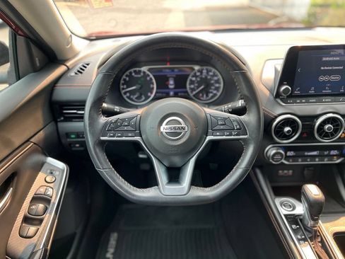 Certified 2021 Nissan Sentra SR FWD image 26