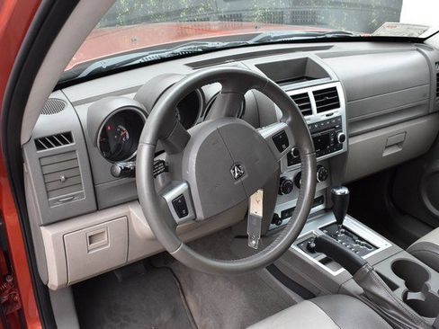 Used 2007 Dodge Nitro SLT AWD/4WD image 14