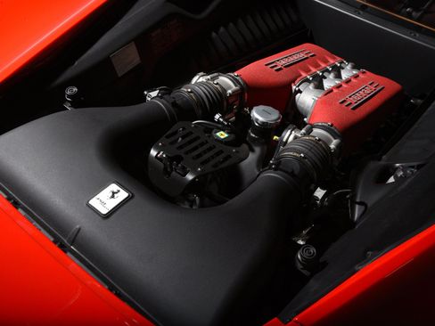 Used 2015 Ferrari 458 Italia Coupe RWD image 10