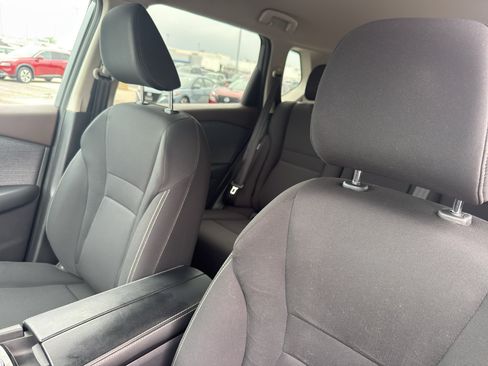 Used 2023 Nissan Rogue S AWD/4WD image 27