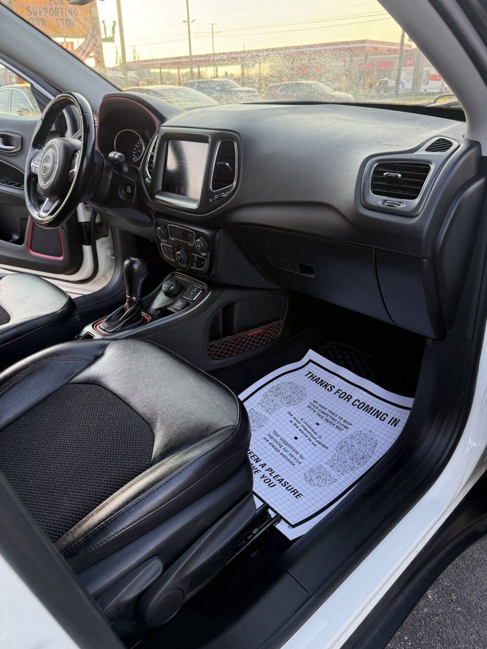 Used 2020 Jeep Compass Trailhawk AWD/4WD image 29