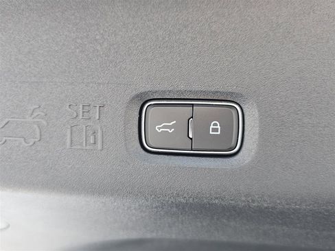 New 2025 Lincoln Navigator L Black Label image 12