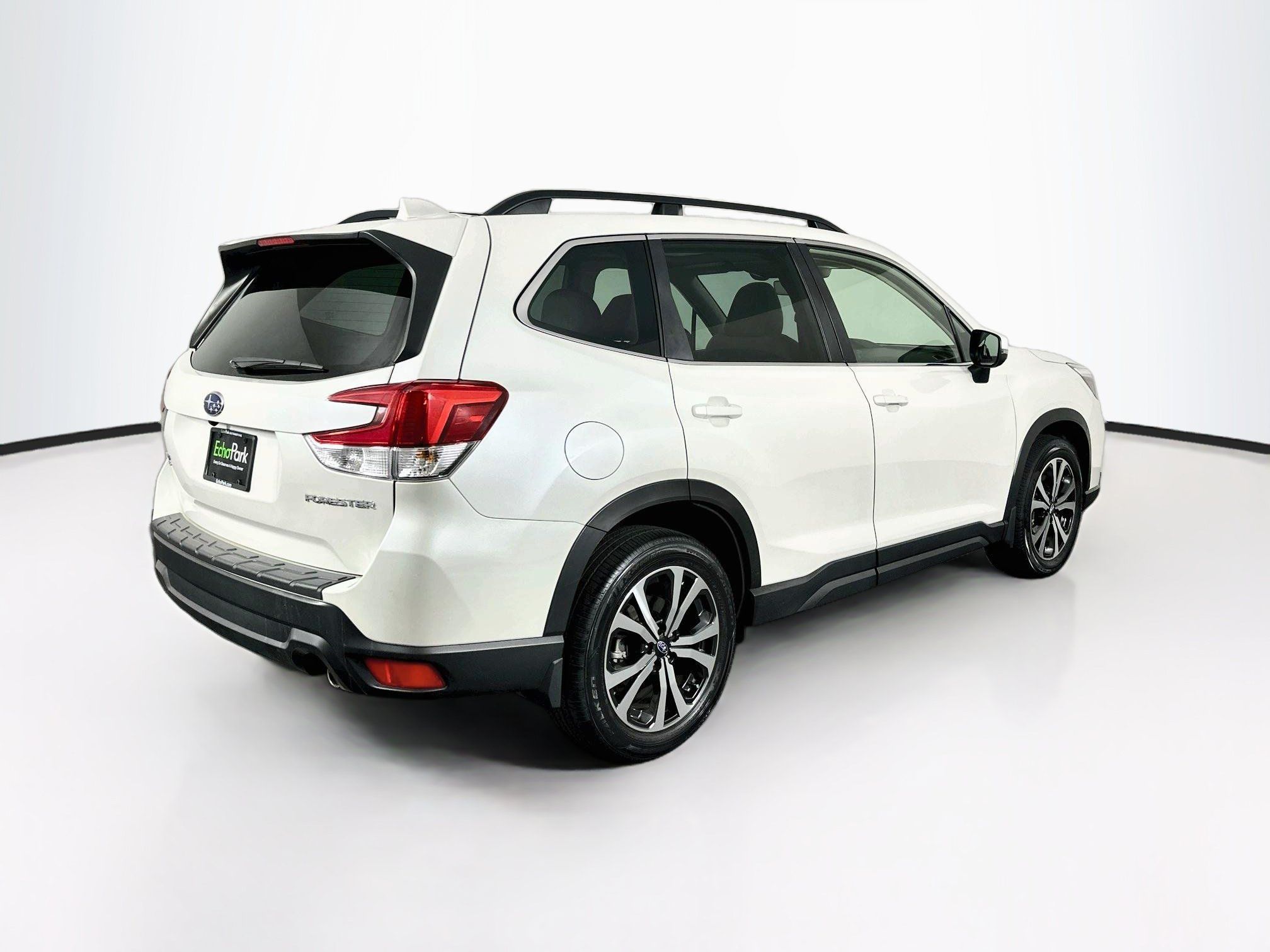 Used 2020 Subaru Forester Limited AWD/4WD image 9