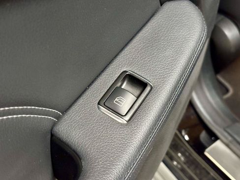 Used 2015 Mercedes-Benz E 350 Sedan image 19