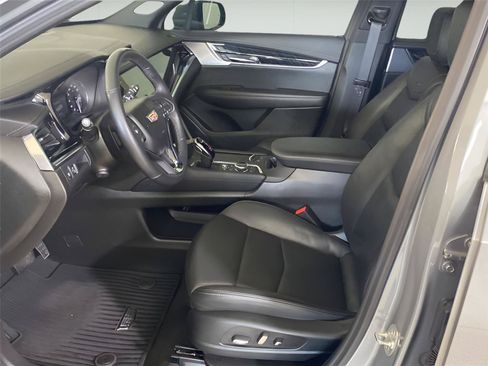 Used 2024 Cadillac XT6 Premium Luxury AWD/4WD image 16