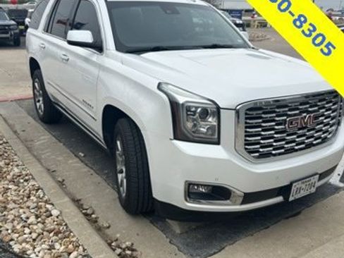Used 2018 GMC Yukon Denali image 1