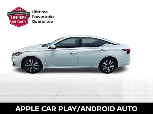 Certified 2021 Nissan Altima 2.5 SV FWD image 2