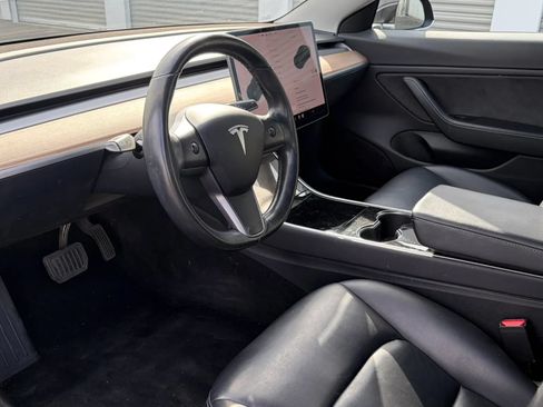 Used 2018 Tesla Model 3 Long Range RWD image 10