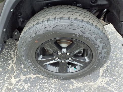 Used 2021 Jeep Wrangler Unlimited Sahara image 30