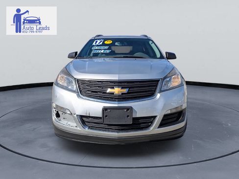 Used 2017 Chevrolet Traverse LS image 4