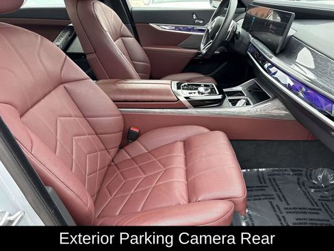 Used 2025 BMW 760i xDrive w/ Executive Package image 14