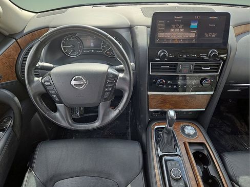 Used 2024 Nissan Armada SL image 16