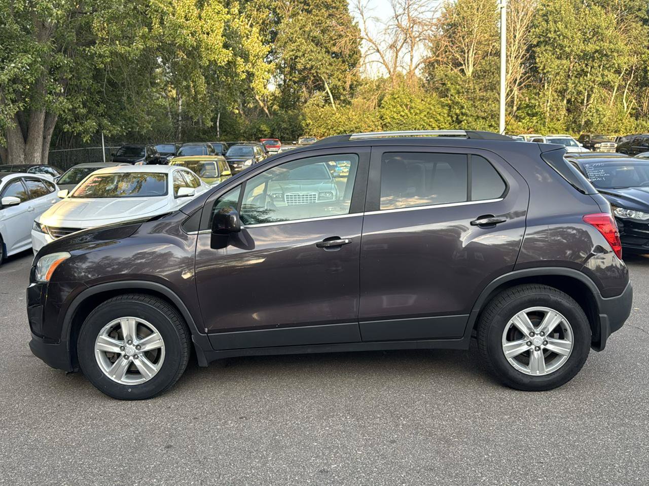 Used 2016 Chevrolet Trax LT w/ LPO, Protection Package FWD image 8