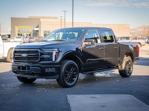 Used 2025 Ford F150 Lariat AWD/4WD image 12