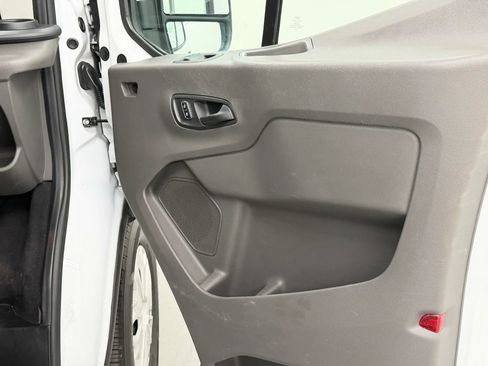 Used 2023 Ford Transit 350 XLT RWD image 18