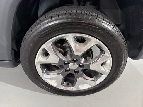 Used 2020 Jeep Compass Limited AWD/4WD image 7