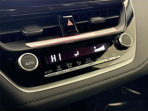 Certified 2024 Toyota Corolla SE w/ Convenience Package image 24