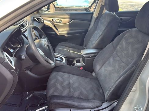 Used 2015 Nissan Rogue S image 14