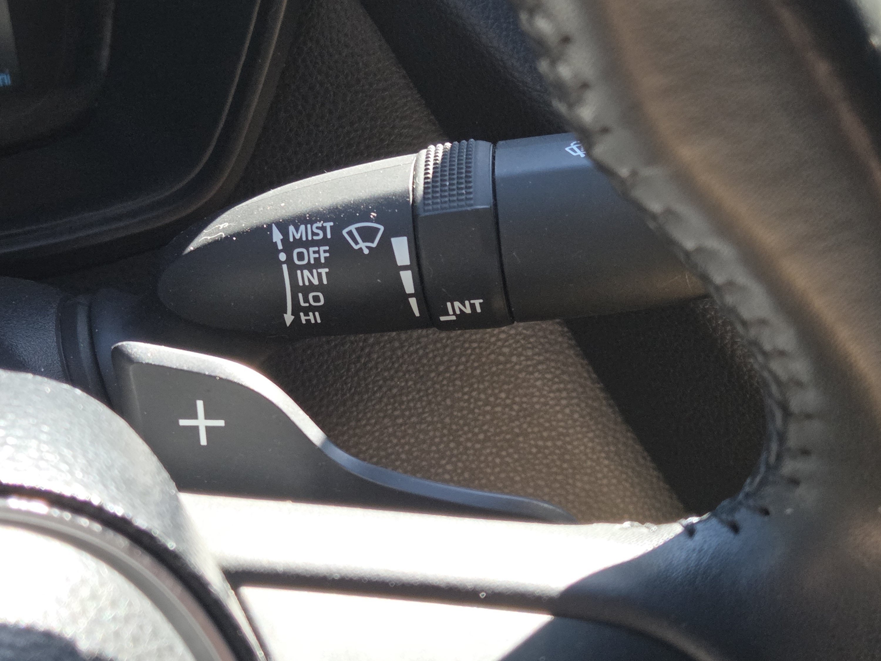 Used 2020 Toyota Corolla SE FWD image 14