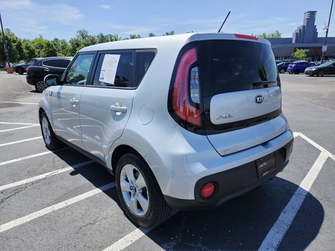 Used 2018 Kia Soul FWD image 13