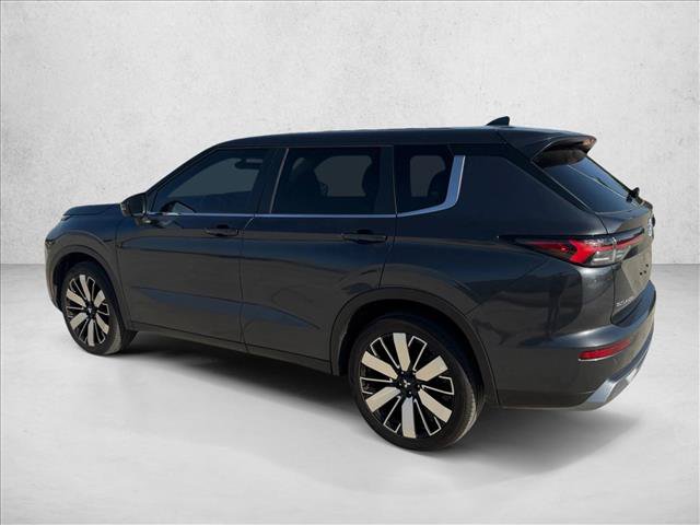 Used 2025 Mitsubishi Outlander SE FWD image 8