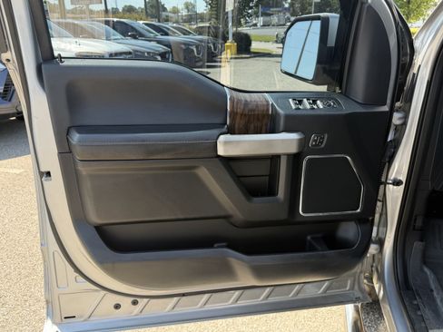 Used 2020 Ford F150 Lariat AWD/4WD image 14