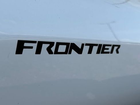 Used 2024 Nissan Frontier PRO-4X w/ Pro Premium Package AWD/4WD image 32