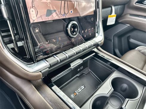 New 2026 GMC Yukon XL Denali Ultimate w/ LPO, Floor Liner Package image 27