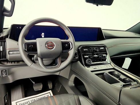 Used 2025 Nissan Armada PRO-4X AWD/4WD image 12