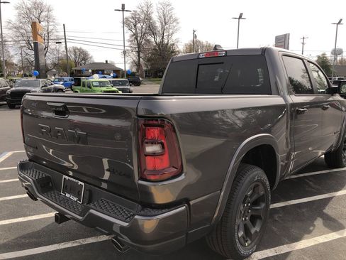 New 2026 RAM 1500 4x4 Crew Cab image 13