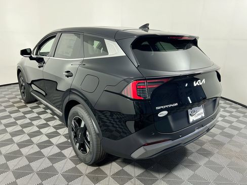 New 2026 Kia Sportage LX FWD image 7