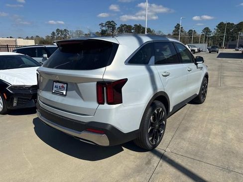 New 2026 Kia Sorento EX w/ EX Premium Package FWD image 7