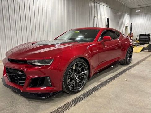 Used 2018 Chevrolet Camaro ZL1 RWD image 4