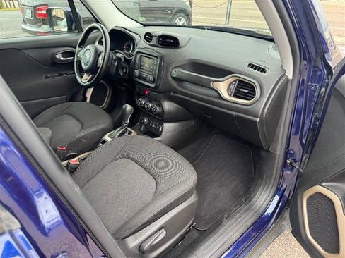 Used 2016 Jeep Renegade Latitude image 15