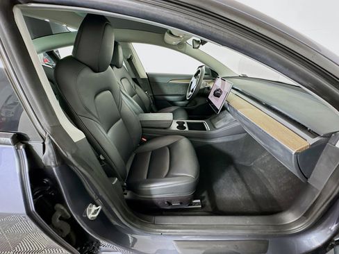 Used 2023 Tesla Model 3 Standard Range image 30