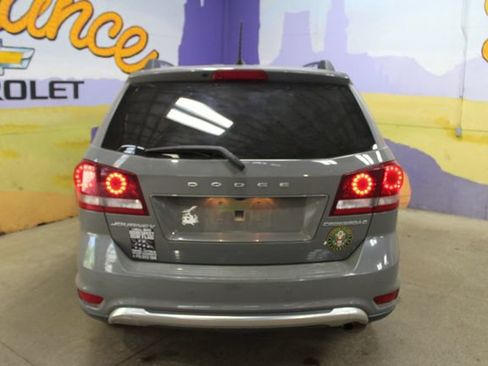 Used 2020 Dodge Journey Crossroad FWD image 7